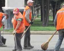 В Кривом Роге ремонтируют внутриквартальные и центральные дороги