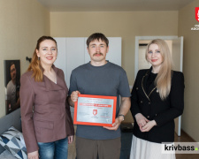&quot;Тепер мені є куди повертатись&quot;: оборонець Маріуполя Андрій Кучер отримав власну квартиру на Київщині