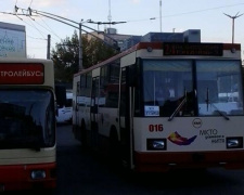 В Кривом Роге один рейс, дублируя другой, ездит полупустым, - транспортный эксперт