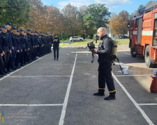 Криворізькі рятувальники провели лекційне заняття з вихованцями вишу