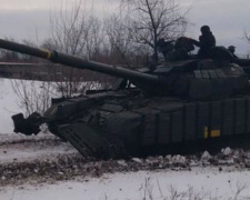 В Кривом Роге проходят учения танкистов (фото)