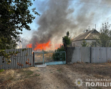 Громадський обов&#039;язок - понад усе: на Криворіжжі поліцейський врятував з пожежі двох дітей