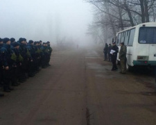 Нацгвардейцы и полицейские вышли на совместное патрулирование одного из районов Кривого Рога (фото)