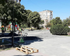 При поддержке Метинвест в Кривом Роге в микрорайоне Ингулец обустраивают многофункциональный сквер