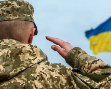 Уряд ухвалив щомісячні доплати військовим та рятувальникам: подробиці