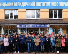 Юридический факультет ДЮИ провел в Кривом Роге День открытых дверей (ФОТООТЧЕТ)