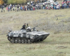 Историческая реконструкция военных событий, военная техника: на Днепропетровщине прошел фестиваль &quot;Сила непокоренных&quot;(фото)