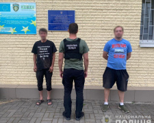Грали в хованки з правоохоронцями: на Дніпропетровщині викрили двох нелегалів, громадян рф