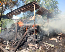 Внаслідок пожежі у Криворізькому районі постраждала жінка – подробиці