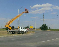 На трассе Николаев-Кривой Рог устанавливают освещение