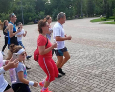 В Кривом Роге в одном из парков отметили Глобальный день бега (ФОТО, ВИДЕО)