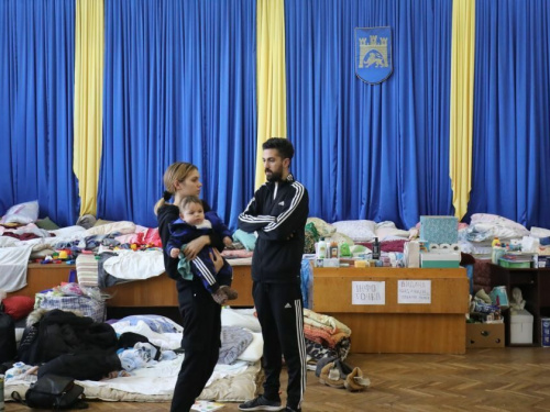 Переселенців не можна виселяти із навчальних закладів без надання альтернативного житла, - Верещук