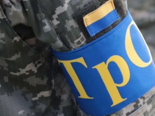 Добровольців ТрО просять здати зброю та зайнятися відновленням міст звільнених від рф