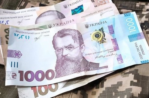 Більше 400 осіб, які перебували або перебувають у полоні, отримають по 100 тис грн – Мінреінтеграції