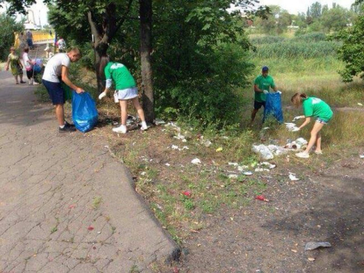 Криворожане присоединились к акции "Наш город - чистый город"  (ФОТО)