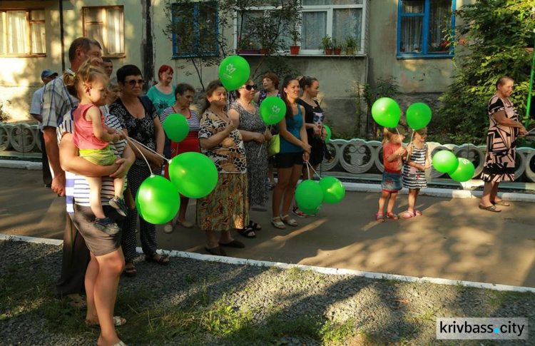 Фотофакт: на Ингульце благоустроили двор по улице Солнечной