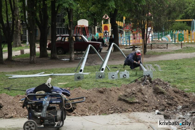 Бульвар Василевского в Кривом Роге осветят современными лед-лампами (ФОТО)