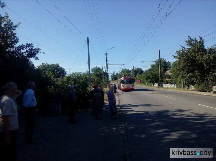 Два срока эксплуатации "с хвостиком": эксперт рассказал, почему ломается криворожский транспорт (ФОТО)