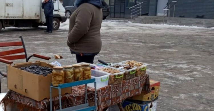 В Кривом Роге на привычном месте вновь боролись с незаконной торговлей (фото)