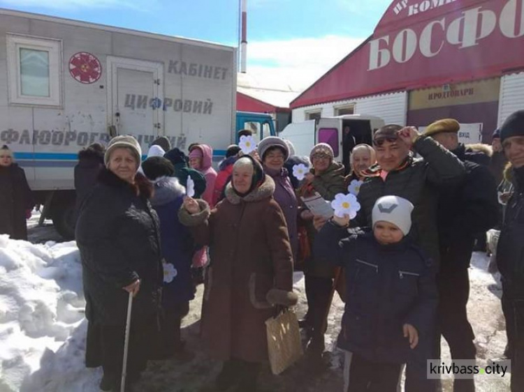 В Кривом Роге прошла акция "Квiтни, а не хворiй. Зупинимо туберкульоз" (ФОТОРЕПОРТАЖ)