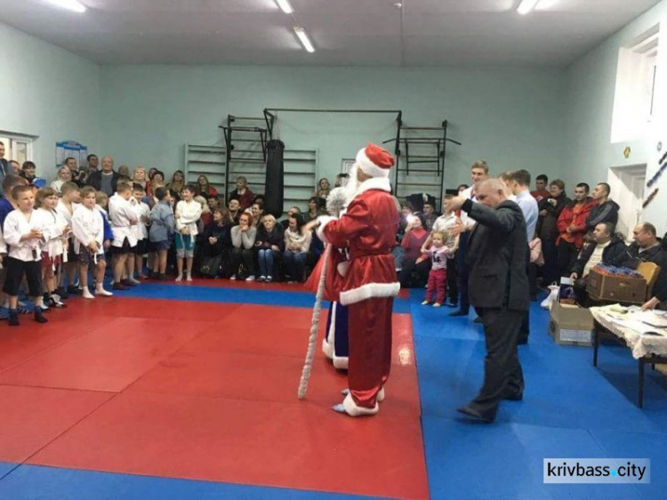 В Кривом Роге состоялся новогодний турнир по самбо и дзюдо (ФОТОРЕПОРТАЖ)