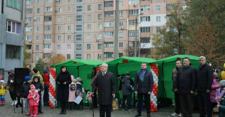 В Кривом Роге на Восточном-2 прошел праздник - открытие обновленных улиц (ФОТОРЕПОРТАЖ)