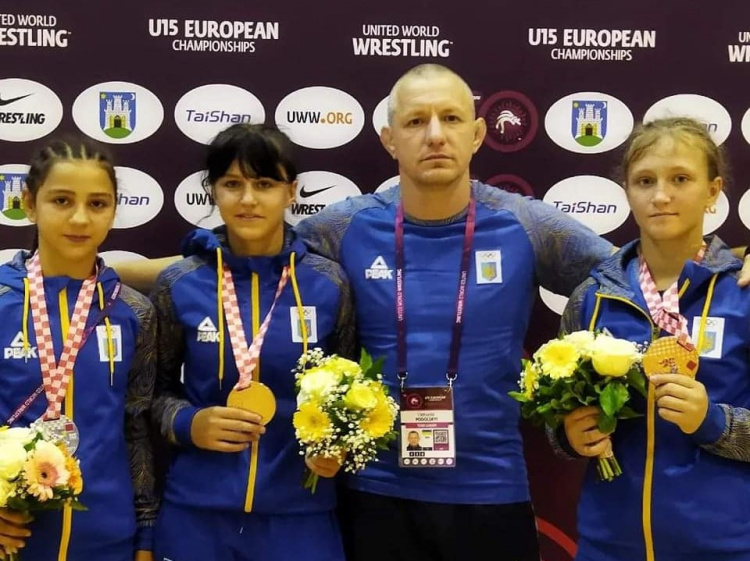 Криворізькі спортсменки стали призерками на чемпіонаті Європи з вільної боротьби