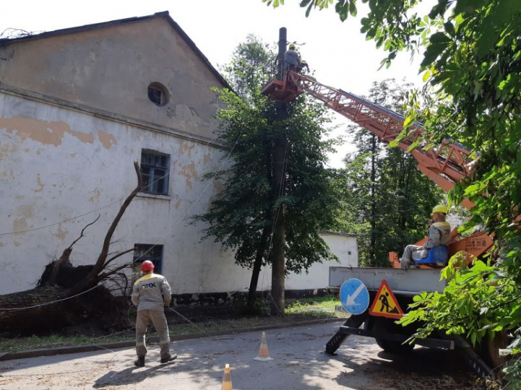 В Кривом Роге без света остаются более 400 абонентов