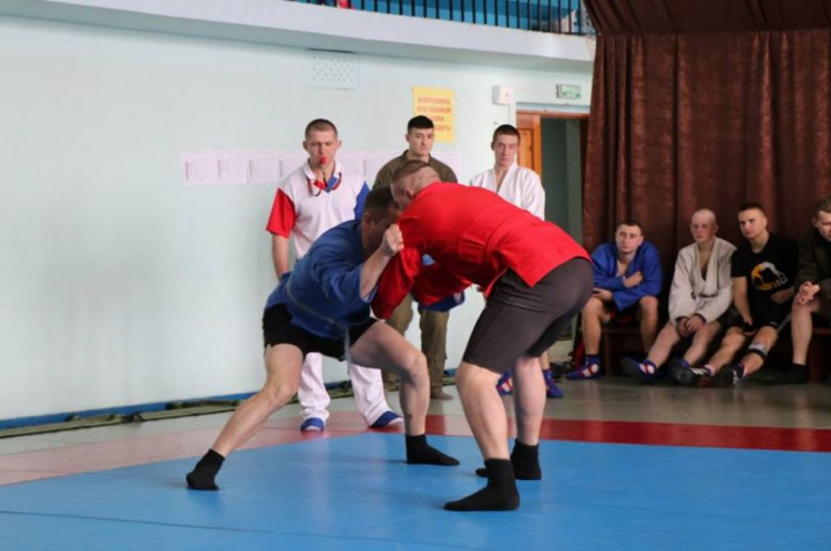 В Кривом Роге прошел чемпионат по самбо среди частей Нацгвардии Украины (фото)