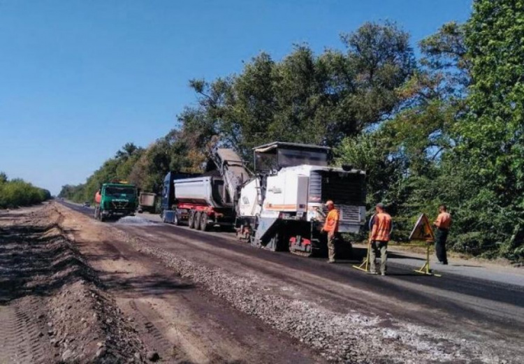 На трассе Кривой Рог- Днепр начались ремонтные работы