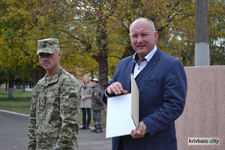 В 17-й танковой бригаде Кривого Рога отпраздновали День защитника Украины (ФОТО)