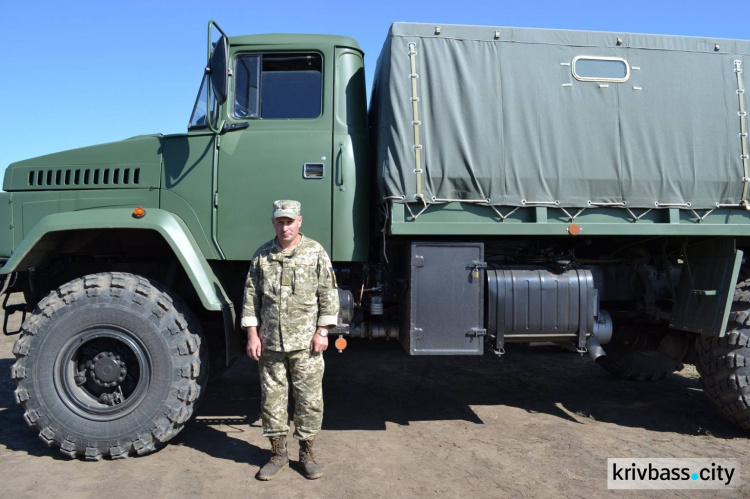 В 17-й танковой бригаде Кривого Рога на вооружении появились новые машины (ФОТО)