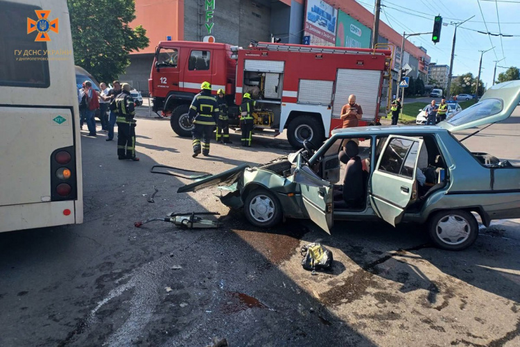 У Покровському районі сталася ДТП: постраждали чотири особи