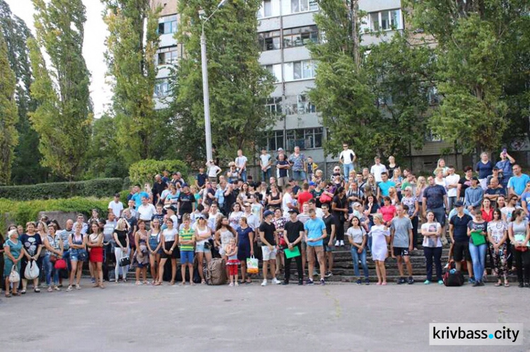 В Кривом Роге ряды ДЮИ пополнились новобранцами (ФОТО)