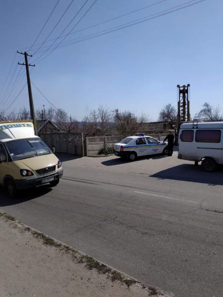 В одном из районов Кривого Рога пытаются незаконно установить вышку мобильной связи (фото)