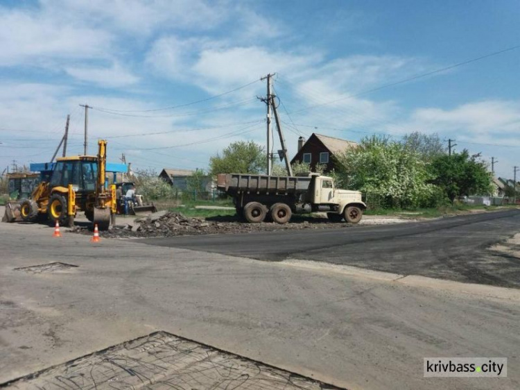 В Кривом Роге продолжаются работы по ремонту дорог (ФОТОФАКТ)