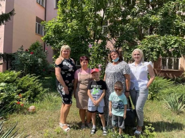 У Кривому Розі ще одного хлопчика влаштували до нової сім’ї