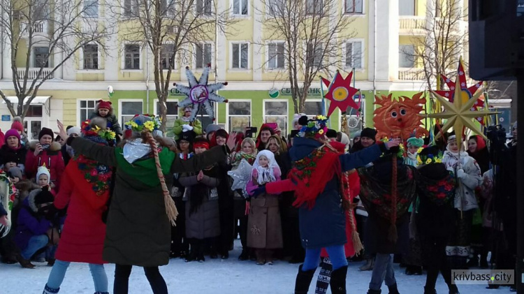 Весело и ярко: по центральной улице Кривого Рога прошёл городской вертеп "Рождественская звезда" (фото)