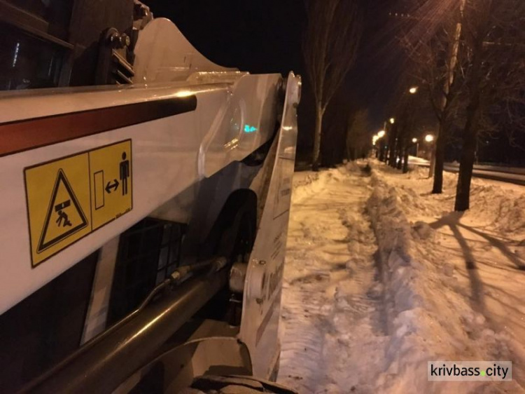 Борьба с непогодой в Кривом Роге: как обстоят дела с расчисткой снега