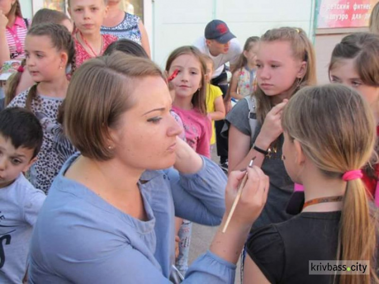 В Кривом Роге громада микрорайона провела праздник ко Дню защиты детей (ФОТОРЕПОРТАЖ)