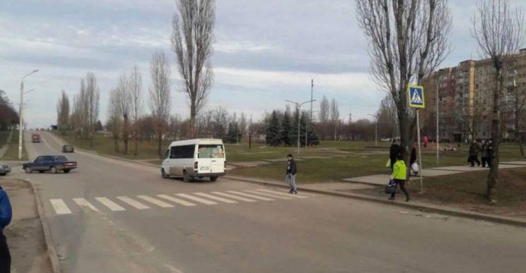 В Кривом Роге водитель сбил молодого парня и скрылся с места происшествия