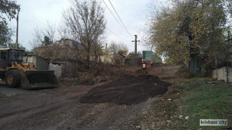 В  одном из районов Кривого Рога начали строительство новой дороги (ФОТО)