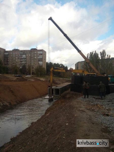 Приводят в порядок: в Кривом Роге расчищают Ингулец и балку Кандыбина (ФОТОФАКТ)