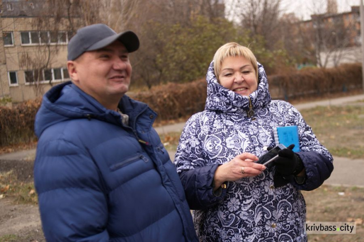 Криворожский нардеп начал установку 20 обещанных площадок для воркаута сразу в трех районах города