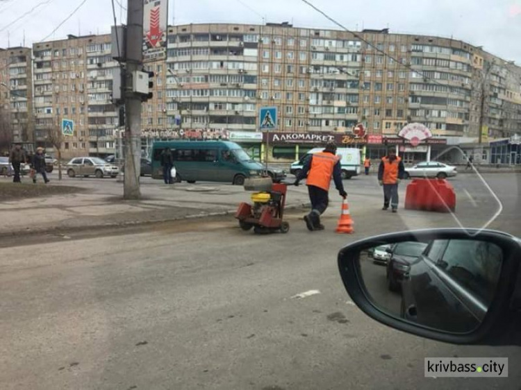 В Кривом Роге начался ремонт дорог (ФОТОФАКТ)