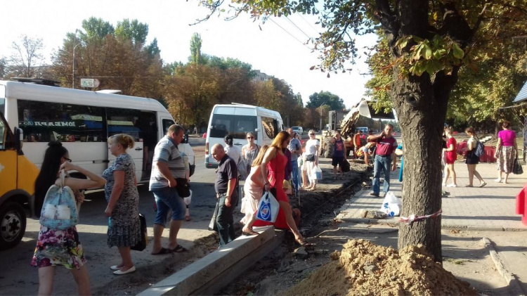 В Кривом Роге изменилось расположение остановки троллейбуса