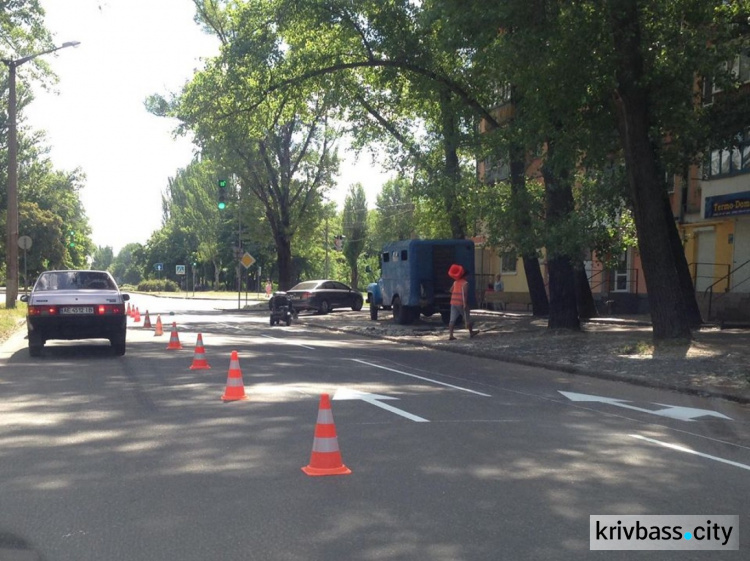 В Кривом Роге сделают свежую дорожную разметку и капитально отремонтируют дороги (ФОТО)