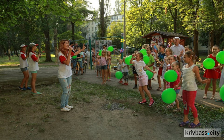 Фотофакт: на Ингульце благоустроили двор по улице Солнечной