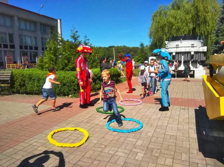 В Кривом Роге стартовала Спартакиада среди воспитанников пришкольных лагерей (ФОТО)