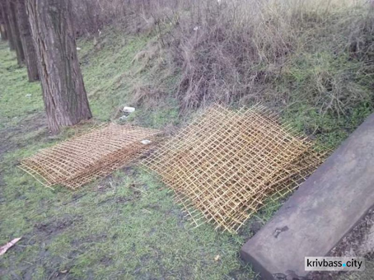 В Кривом Роге бдительными гражданами остановлено хищение ограждения (ФОТО)